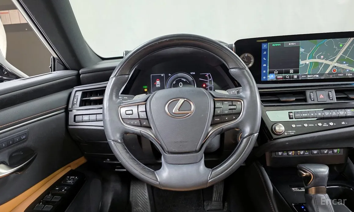 Lexus ES 2018 Luxury Plus
