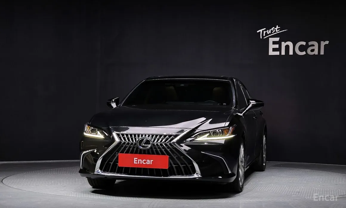 Lexus ES 2018 Luxury Plus