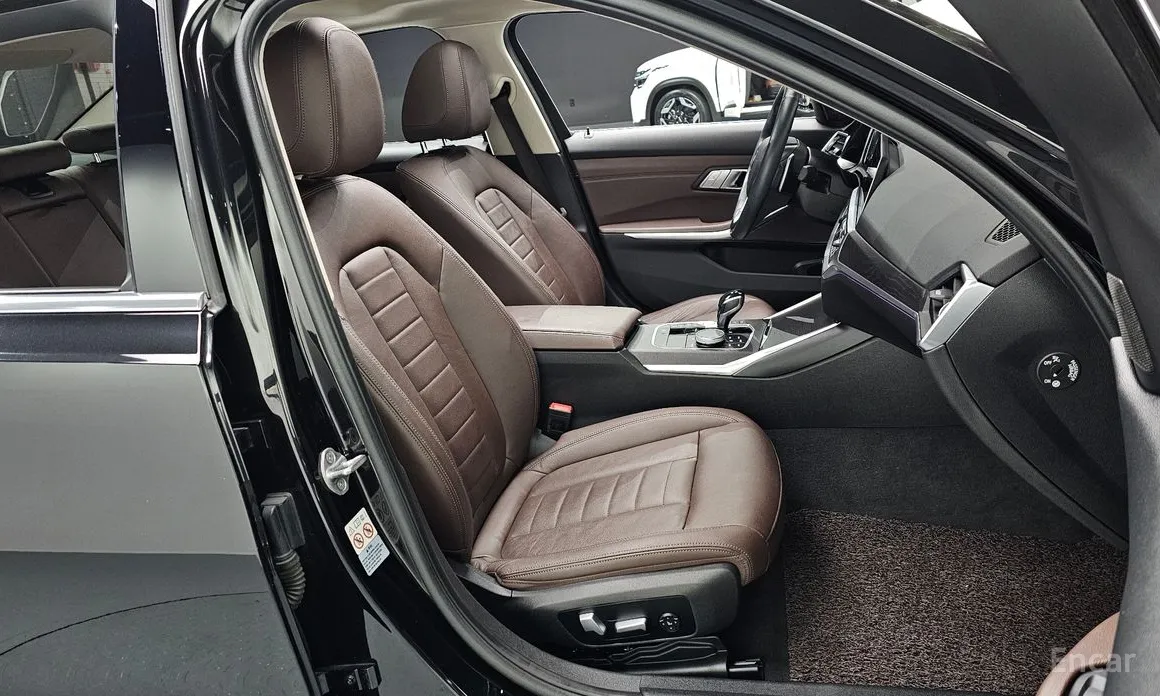 Фото 10 - BMW 3 Series