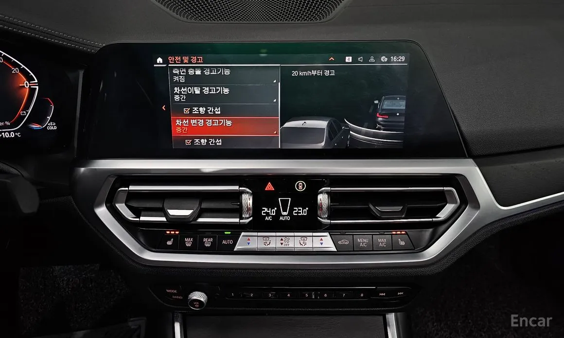 Фото 18 - BMW 3 Series