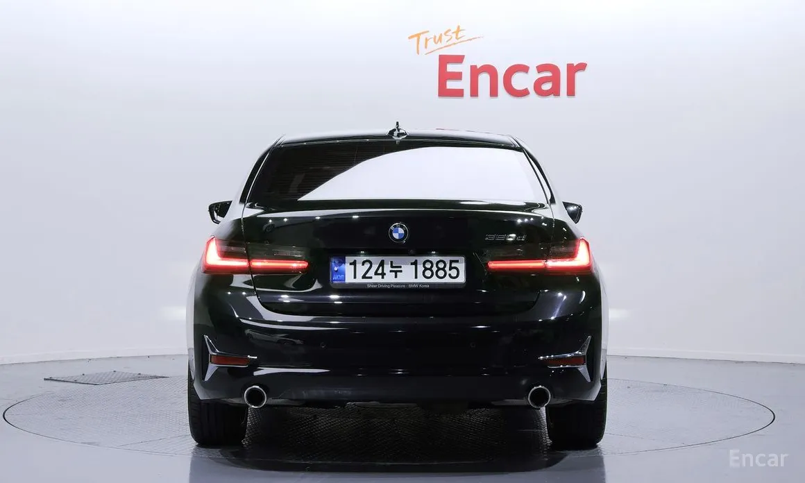 Фото 4 - BMW 3 Series