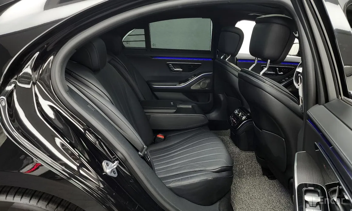 Фото 12 - Mercedes-Benz S-Class