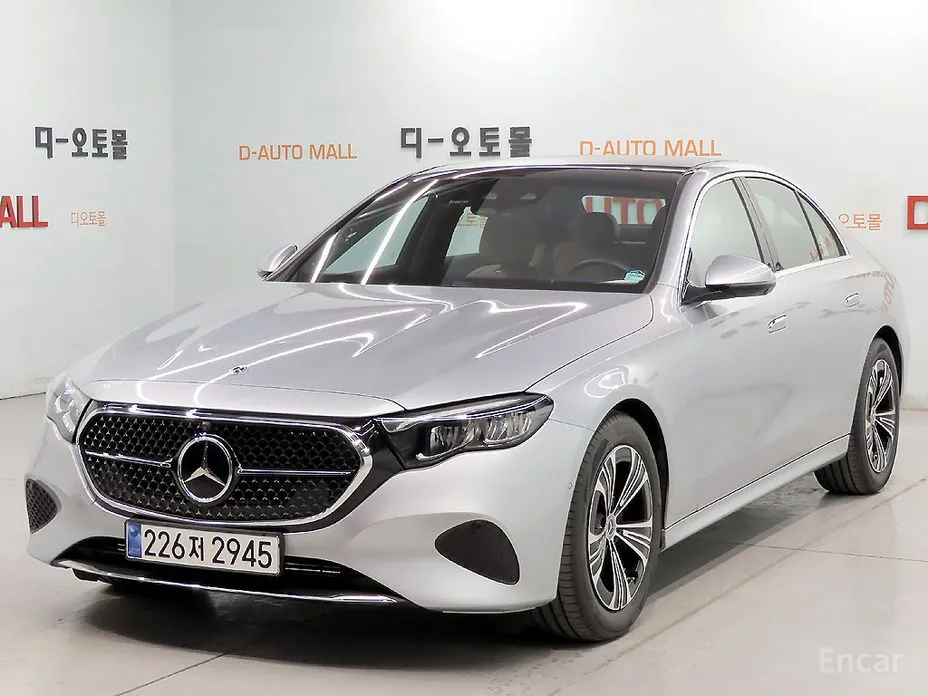 Фото 1 - Mercedes-Benz E-Class