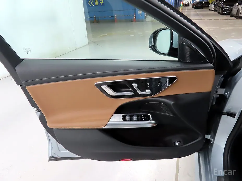 Фото 14 - Mercedes-Benz E-Class