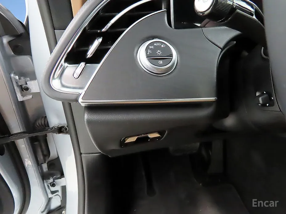 Фото 15 - Mercedes-Benz E-Class