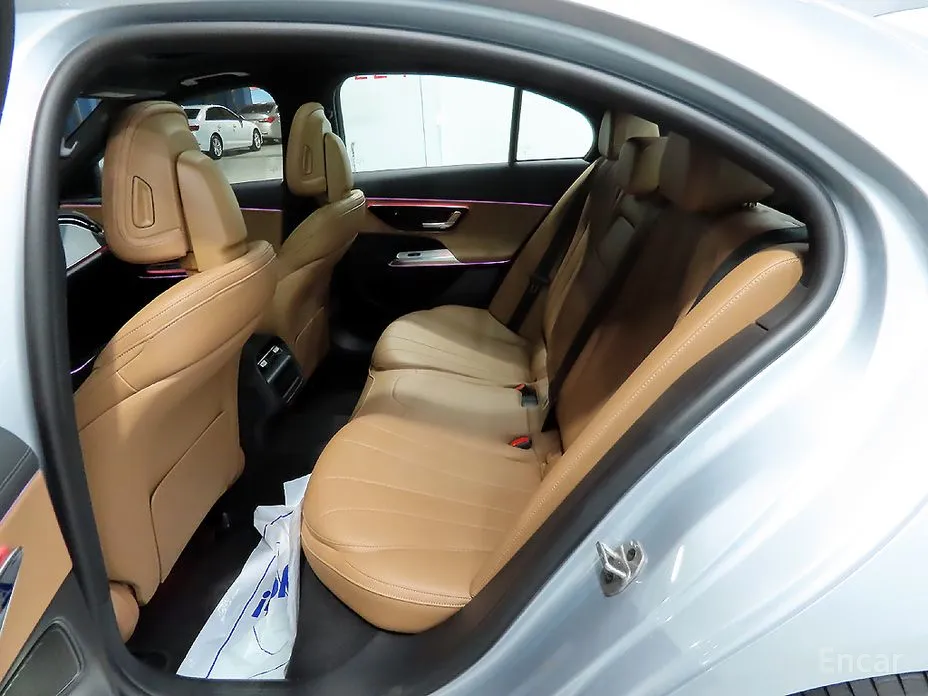 Фото 7 - Mercedes-Benz E-Class