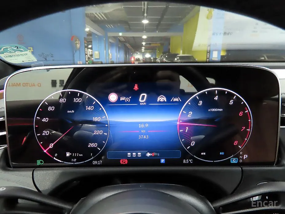 Фото 9 - Mercedes-Benz E-Class