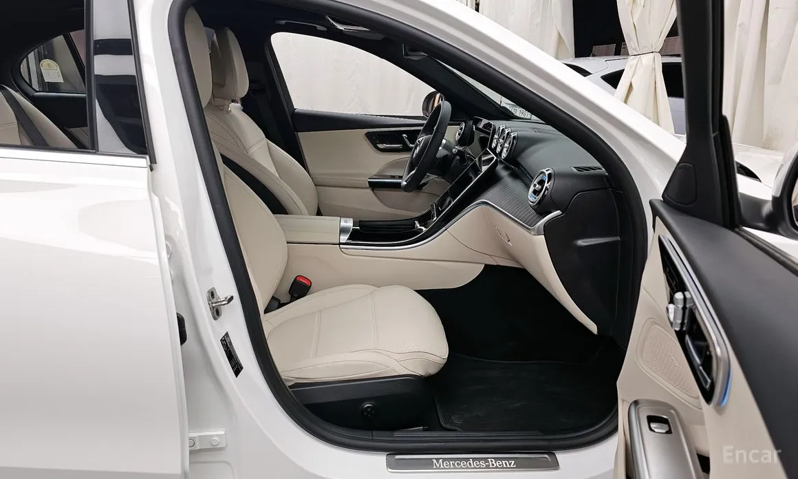 Фото 11 - Mercedes-Benz C-Class