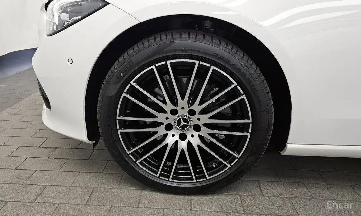 Фото 5 - Mercedes-Benz C-Class