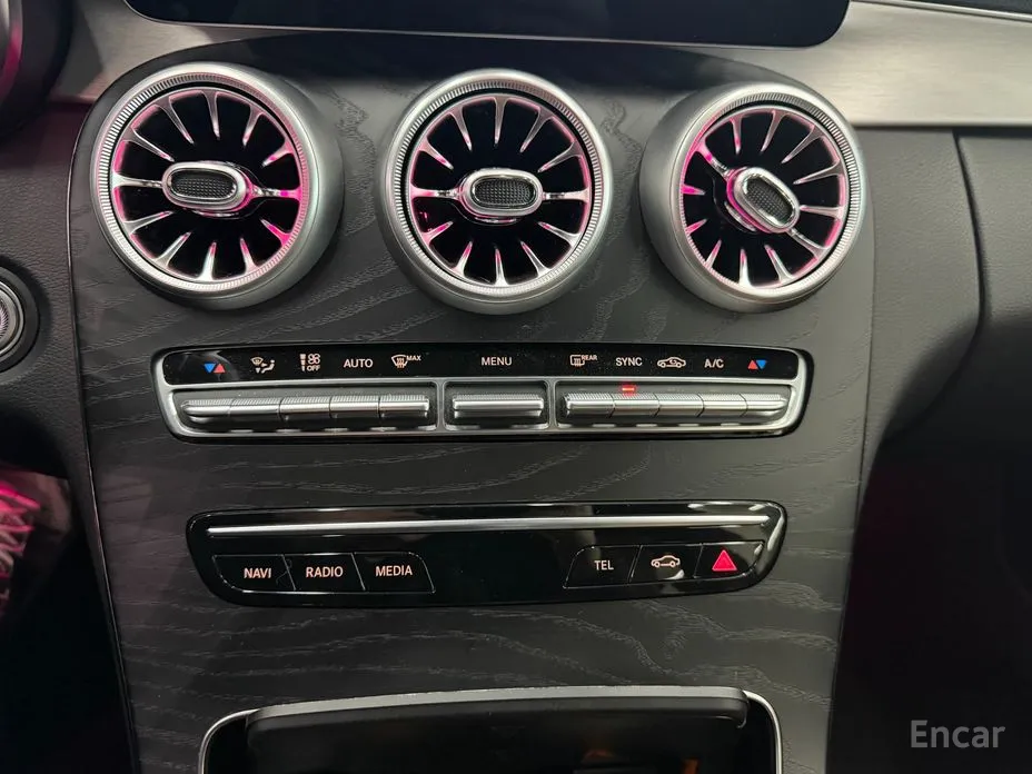 Фото 12 - Mercedes-Benz C-Class