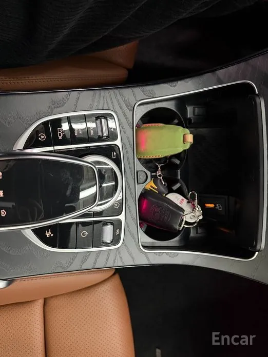 Фото 13 - Mercedes-Benz C-Class