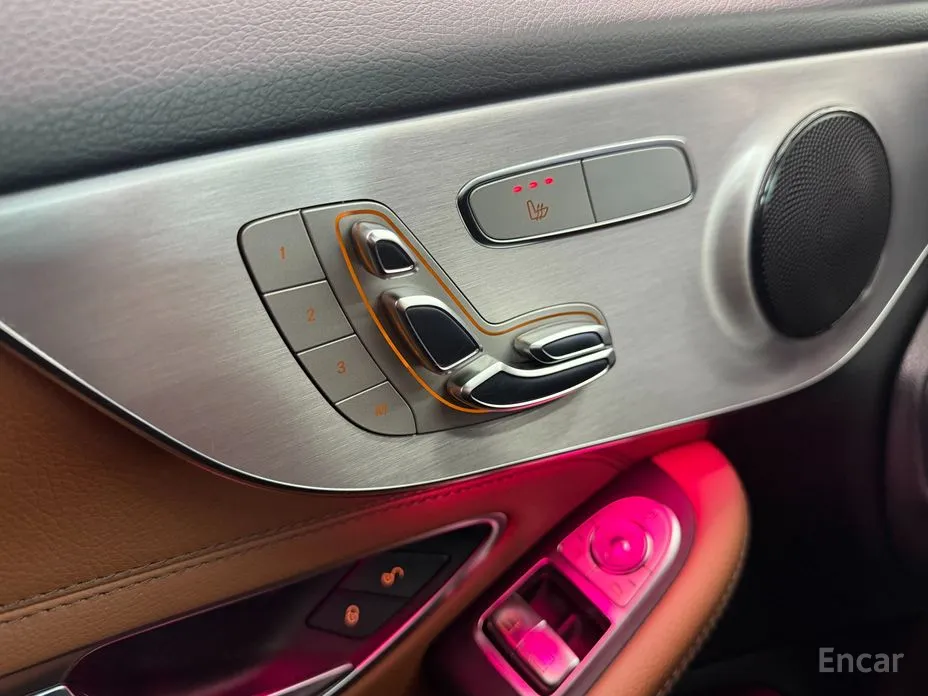 Фото 14 - Mercedes-Benz C-Class