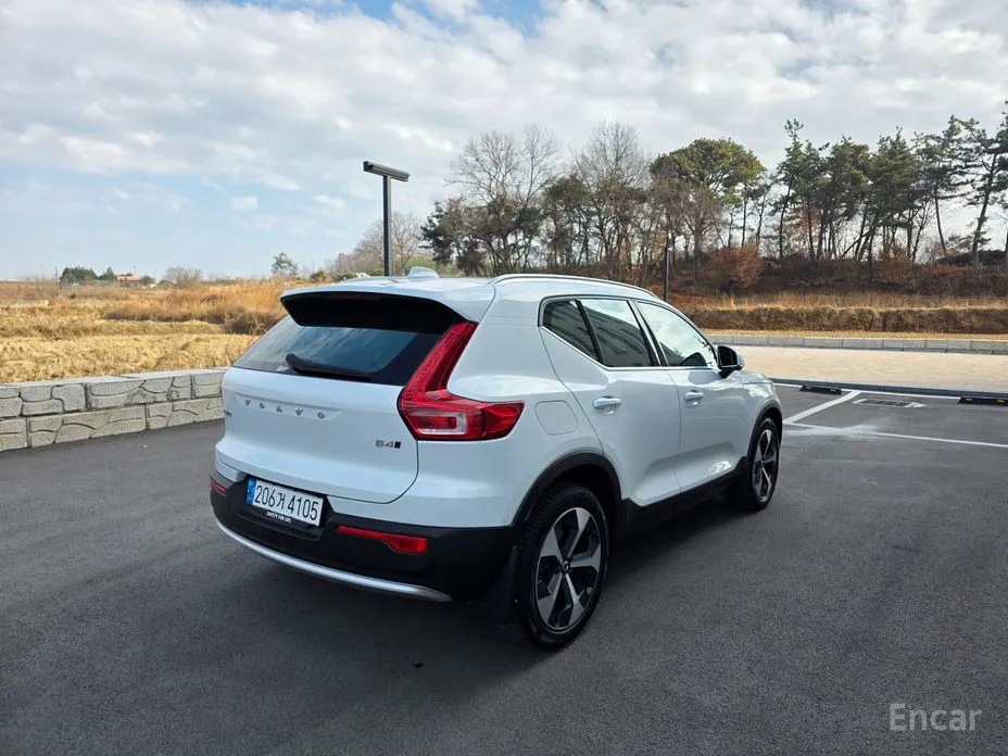 Фото 7 - Volvo XC40