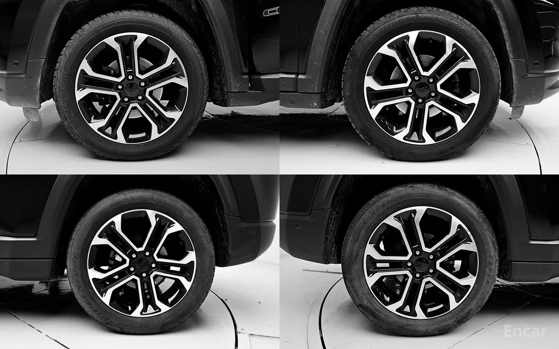 Фото 5 - Jeep Compass