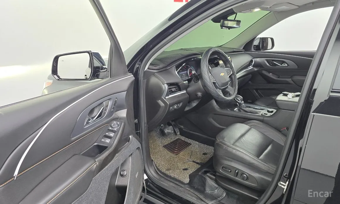 Фото 10 - Chevrolet Traverse