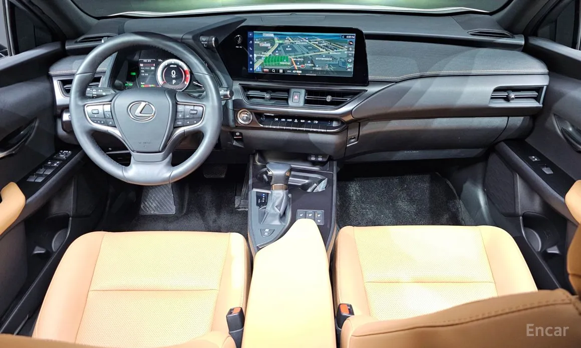 Фото 7 - Lexus UX