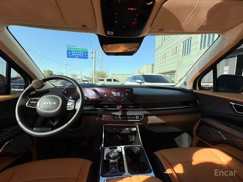 Фото 14 - Kia Carnival