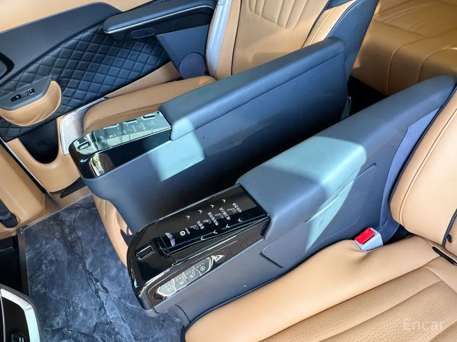 Фото 15 - Kia Carnival