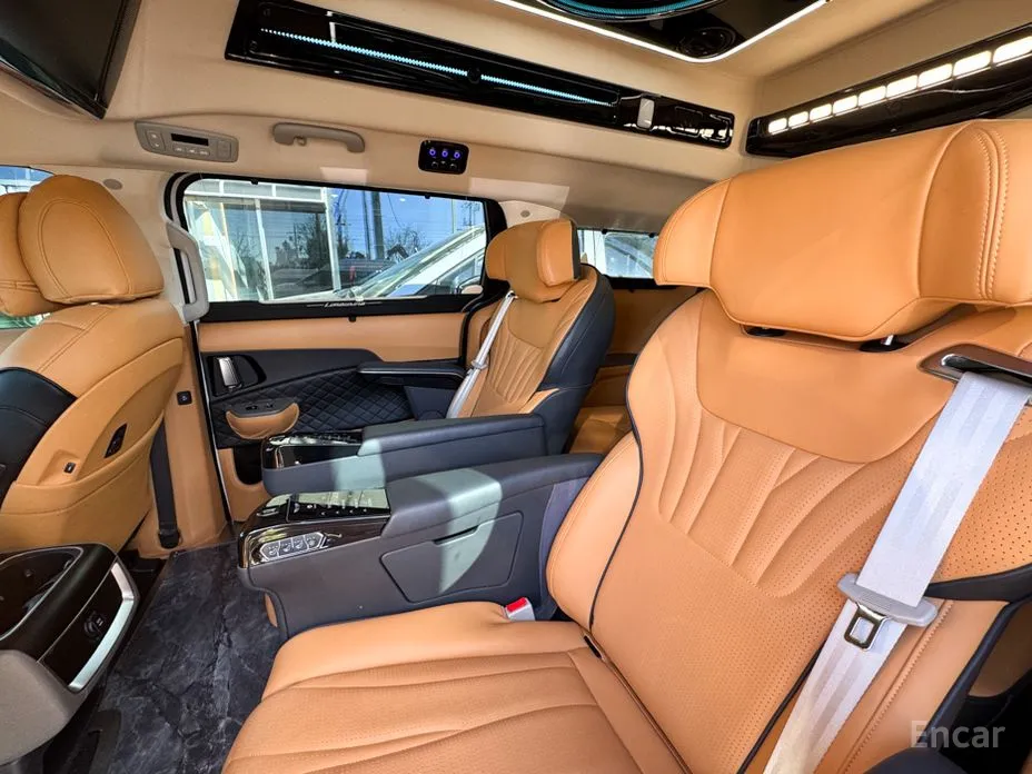 Фото 7 - Kia Carnival