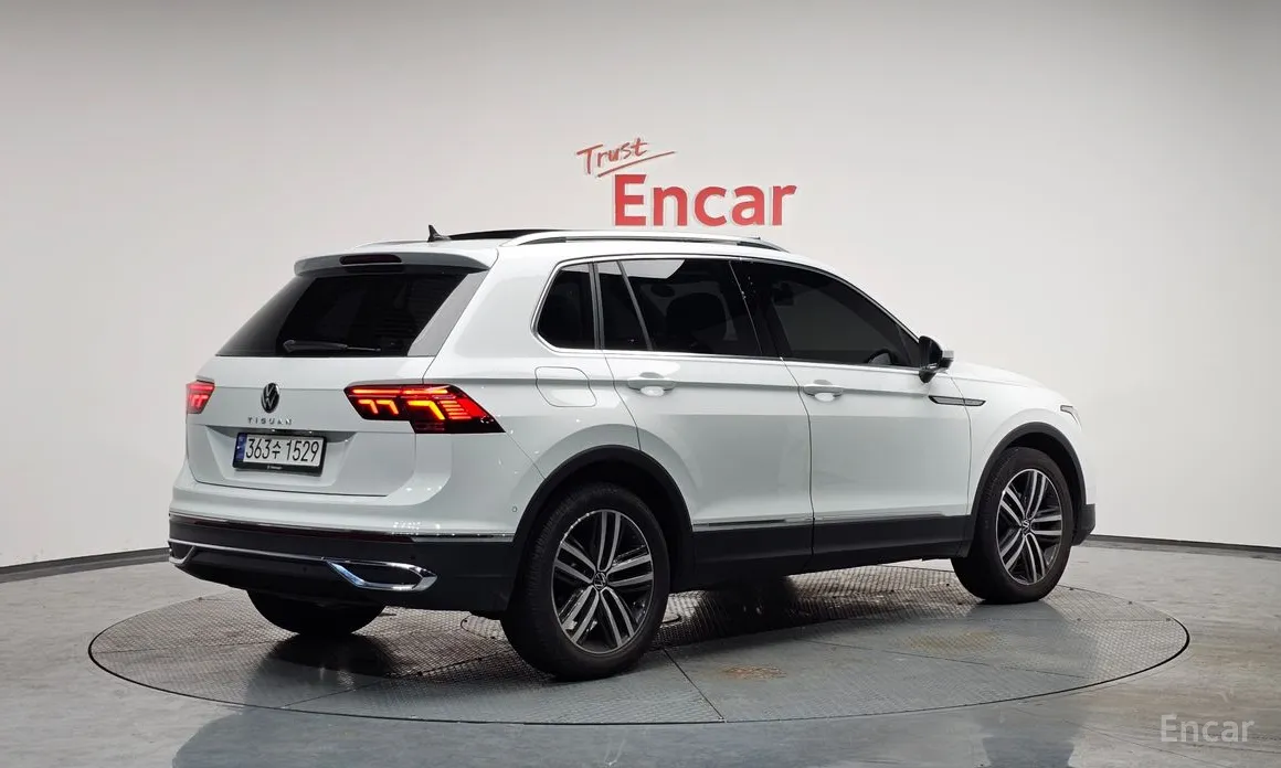 Фото 2 - Volkswagen Tiguan