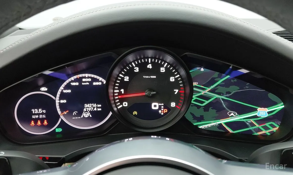 Фото 11 - Porsche Cayenne