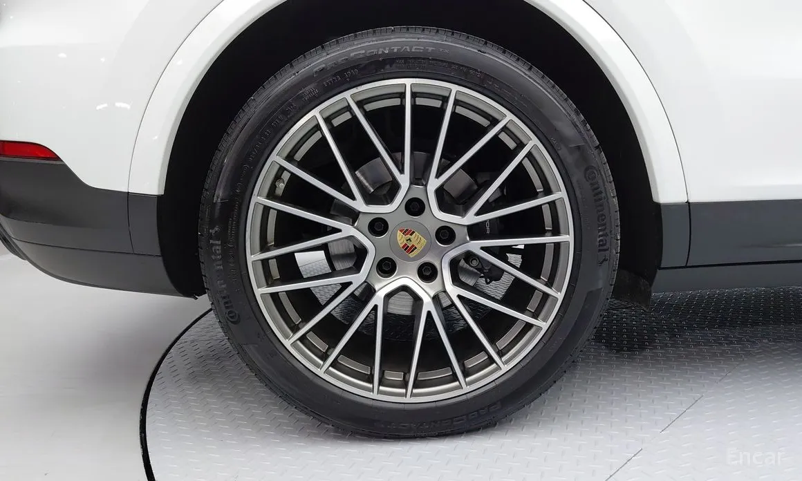 Фото 5 - Porsche Cayenne