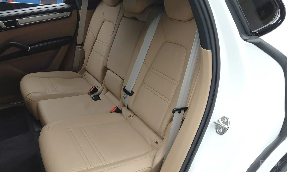 Фото 7 - Porsche Cayenne