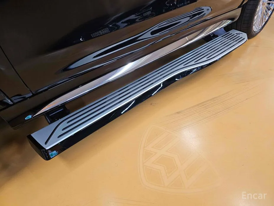 Фото 16 - Mercedes-Benz GLS-Class