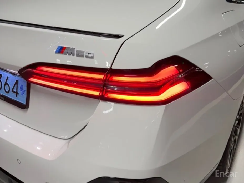 Фото 10 - BMW i5