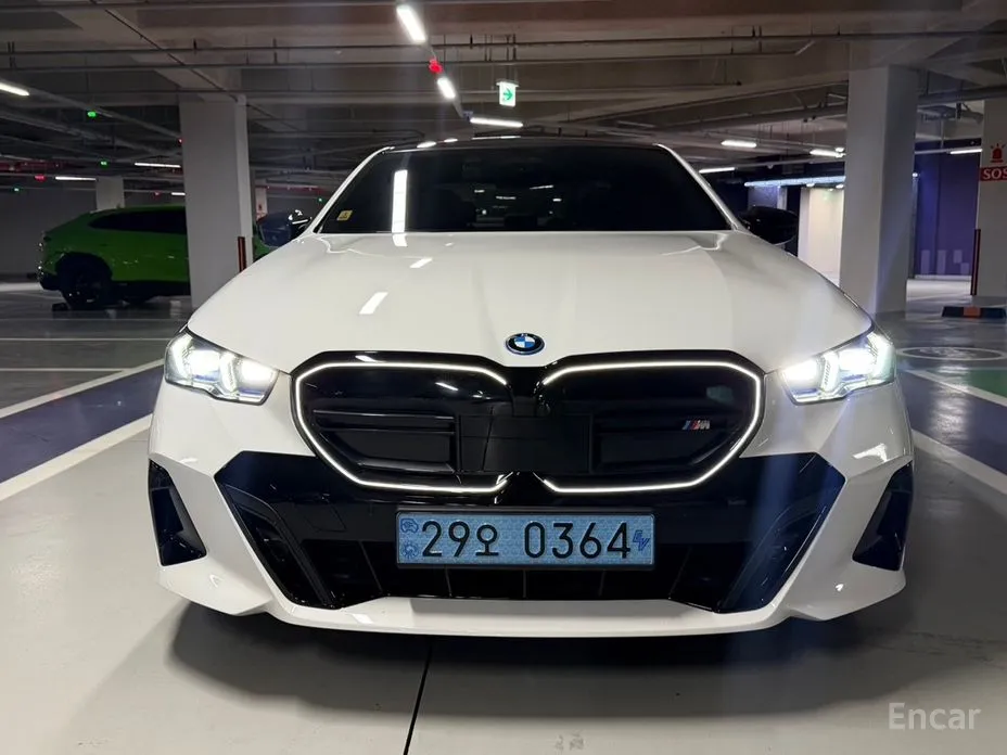 Фото 2 - BMW i5