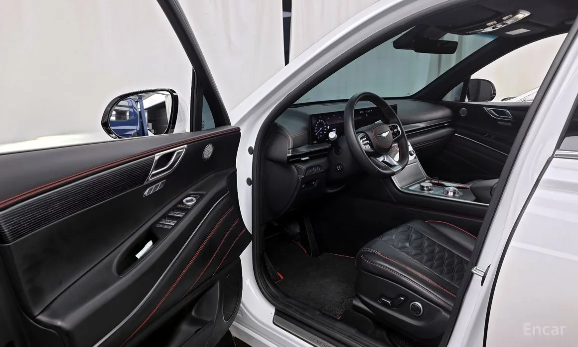 Фото 10 - Genesis GV80