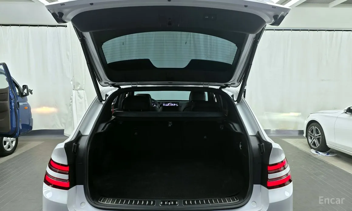 Фото 20 - Genesis GV80