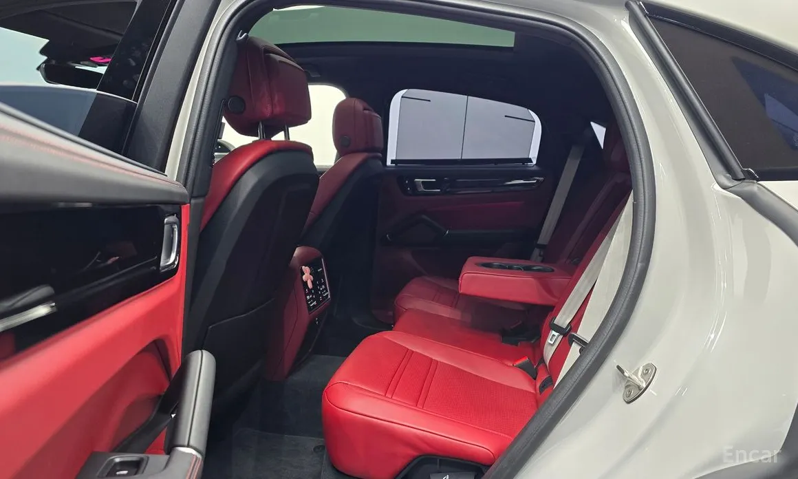 Фото 12 - Porsche Cayenne