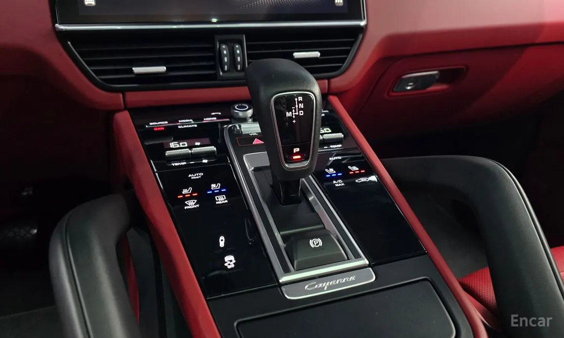 Фото 9 - Porsche Cayenne