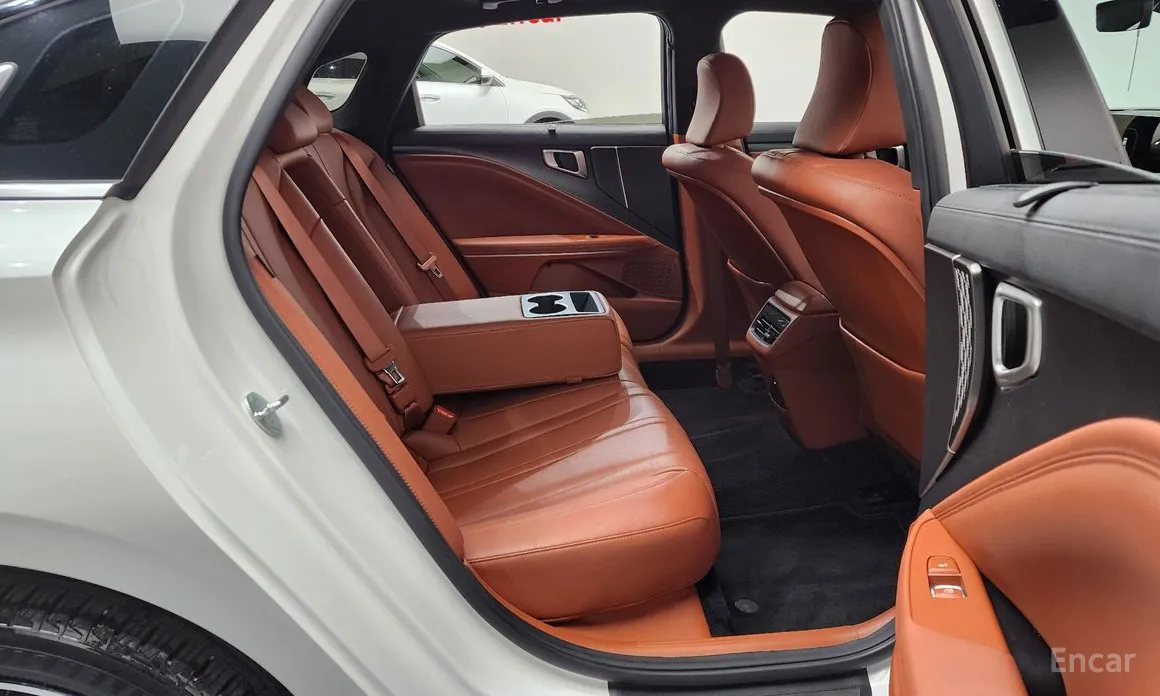 Фото 12 - Kia K8