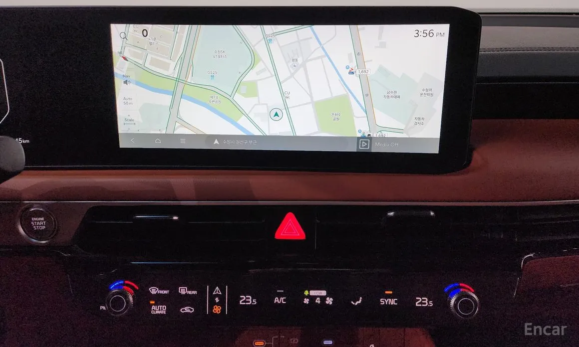 Фото 14 - Kia K8