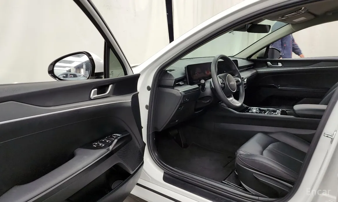 Фото 10 - Kia K5