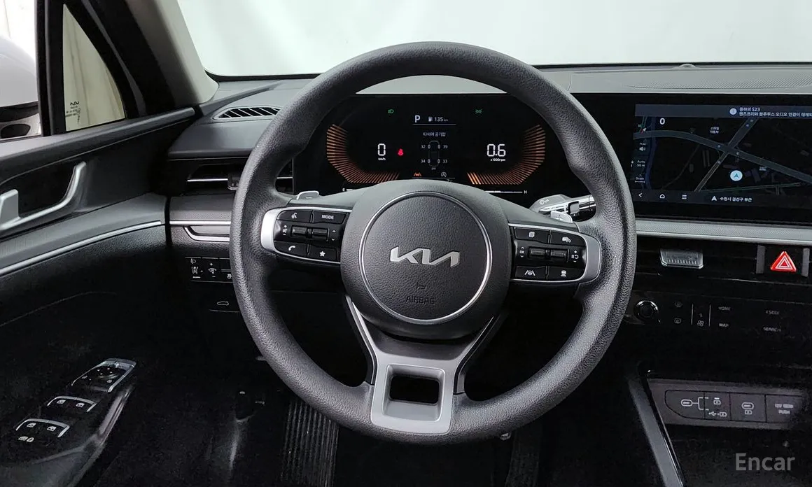 Фото 13 - Kia K5