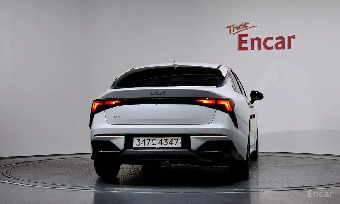 Фото 4 - Kia K5
