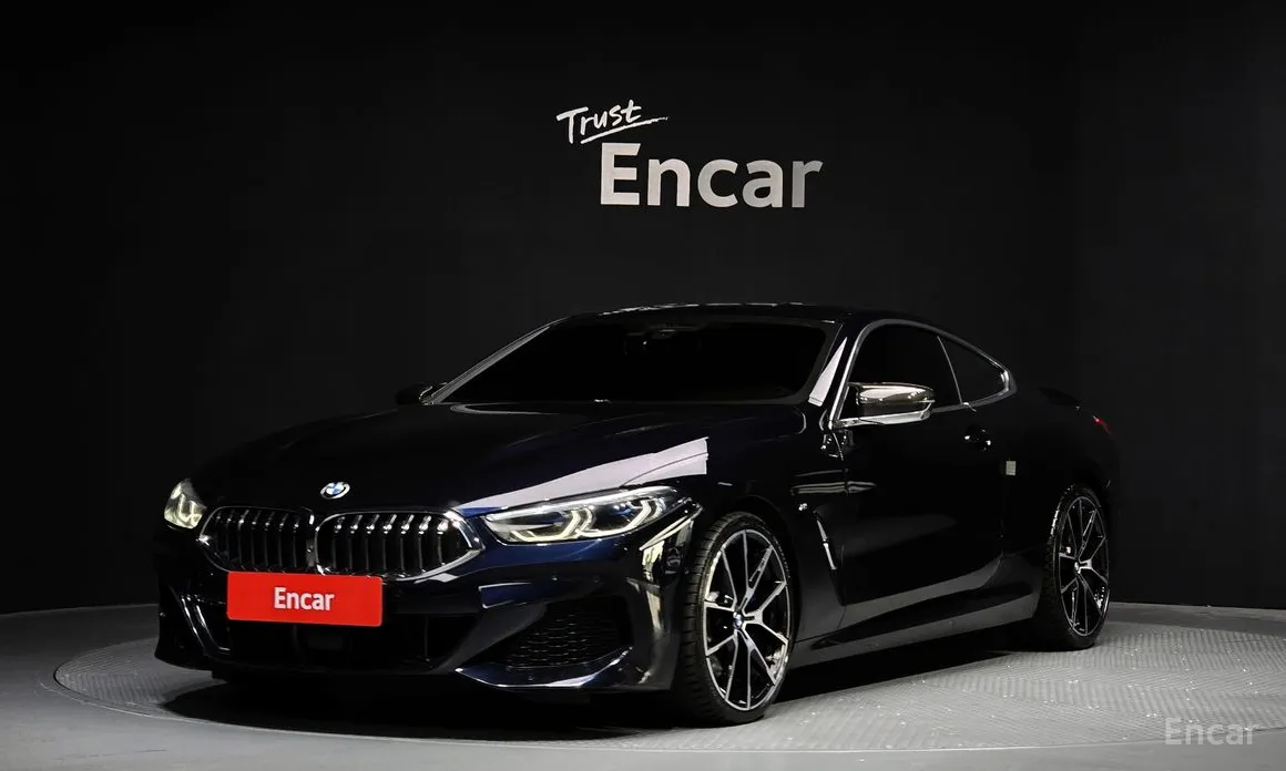 Фото 1 - BMW 8 Series