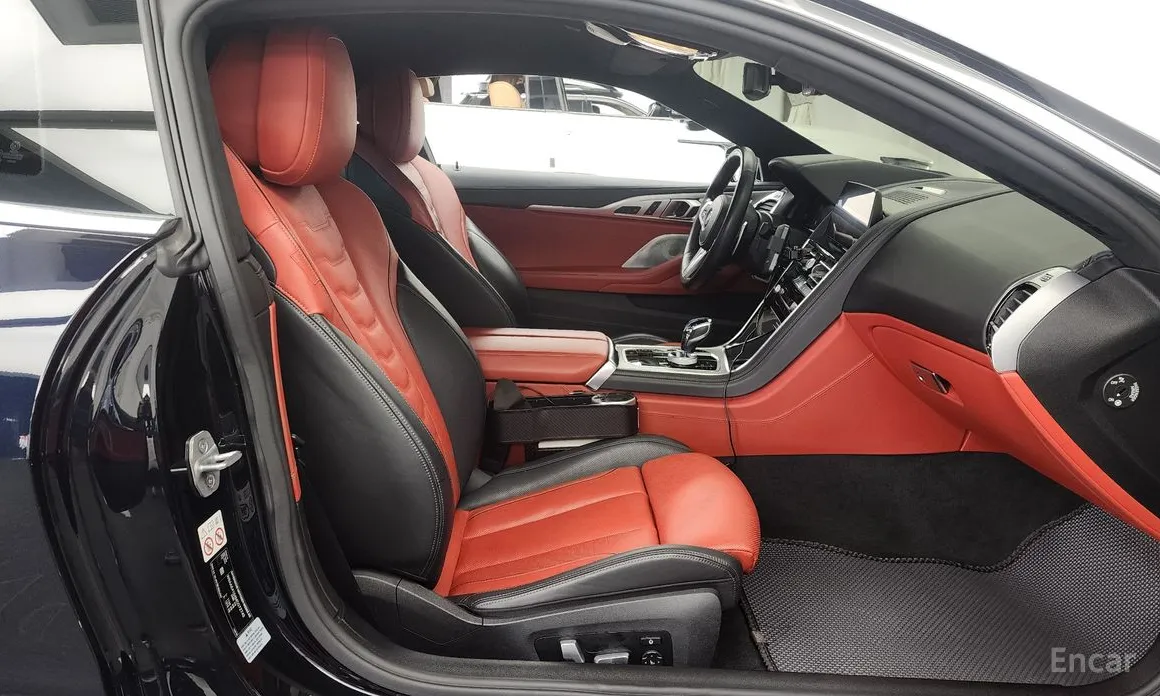 Фото 11 - BMW 8 Series