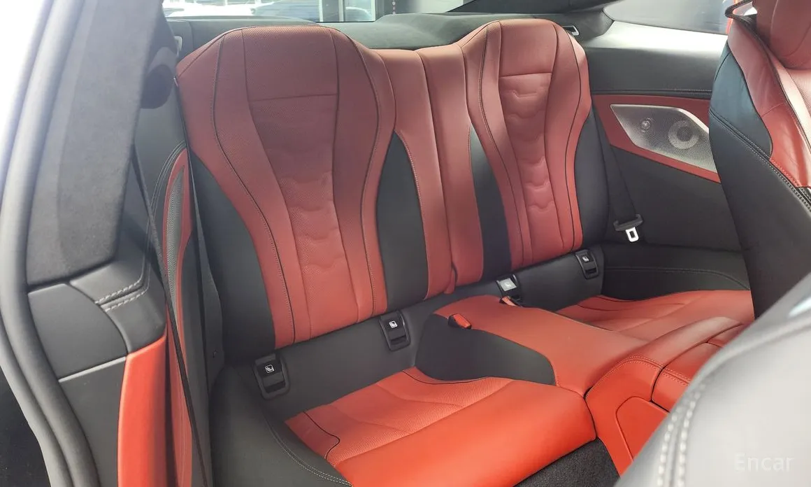 Фото 12 - BMW 8 Series