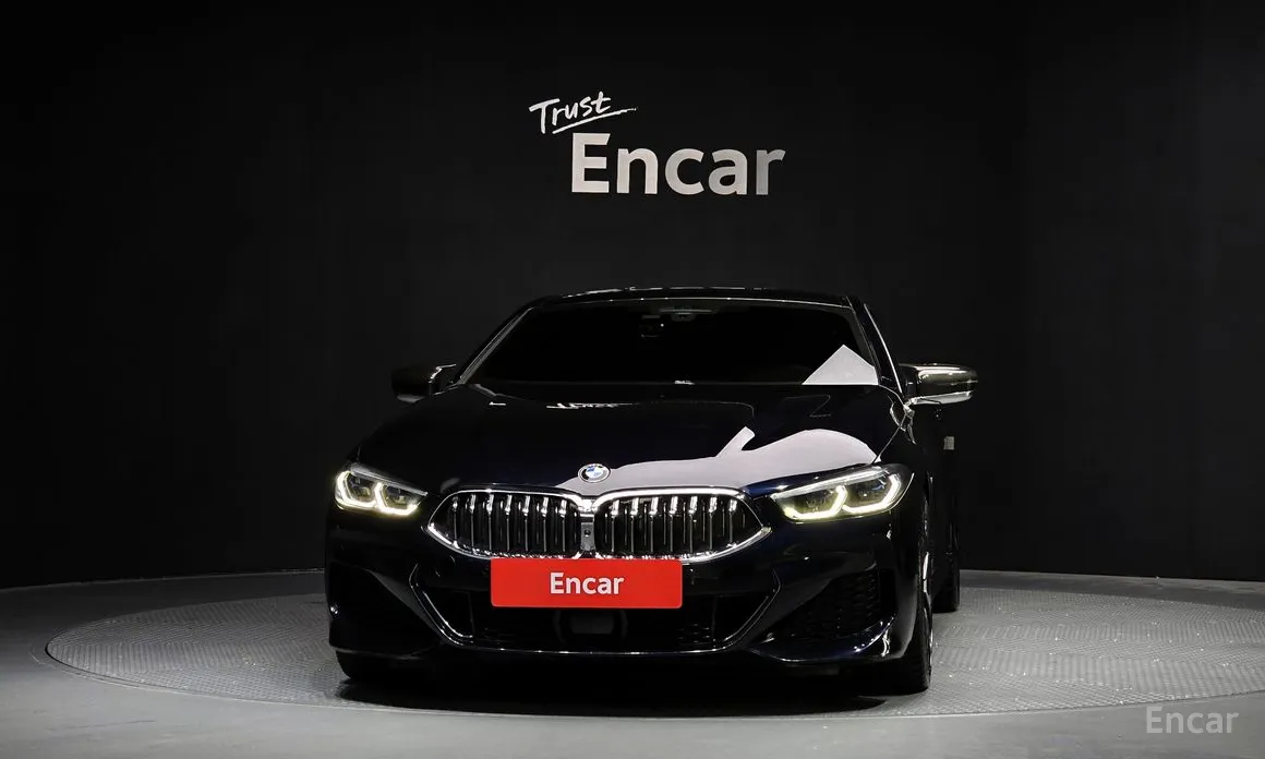 Фото 3 - BMW 8 Series