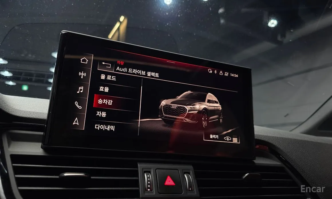 Фото 15 - Audi SQ5