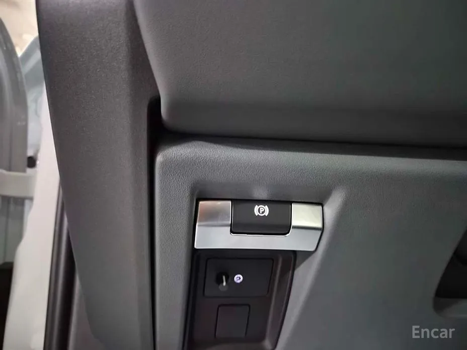 Фото 12 - Land Rover Defender