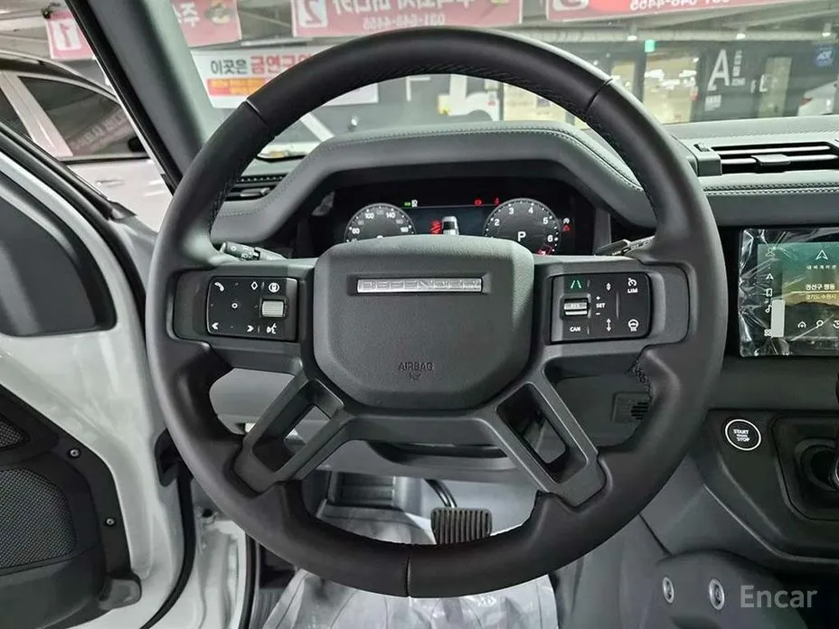 Фото 9 - Land Rover Defender