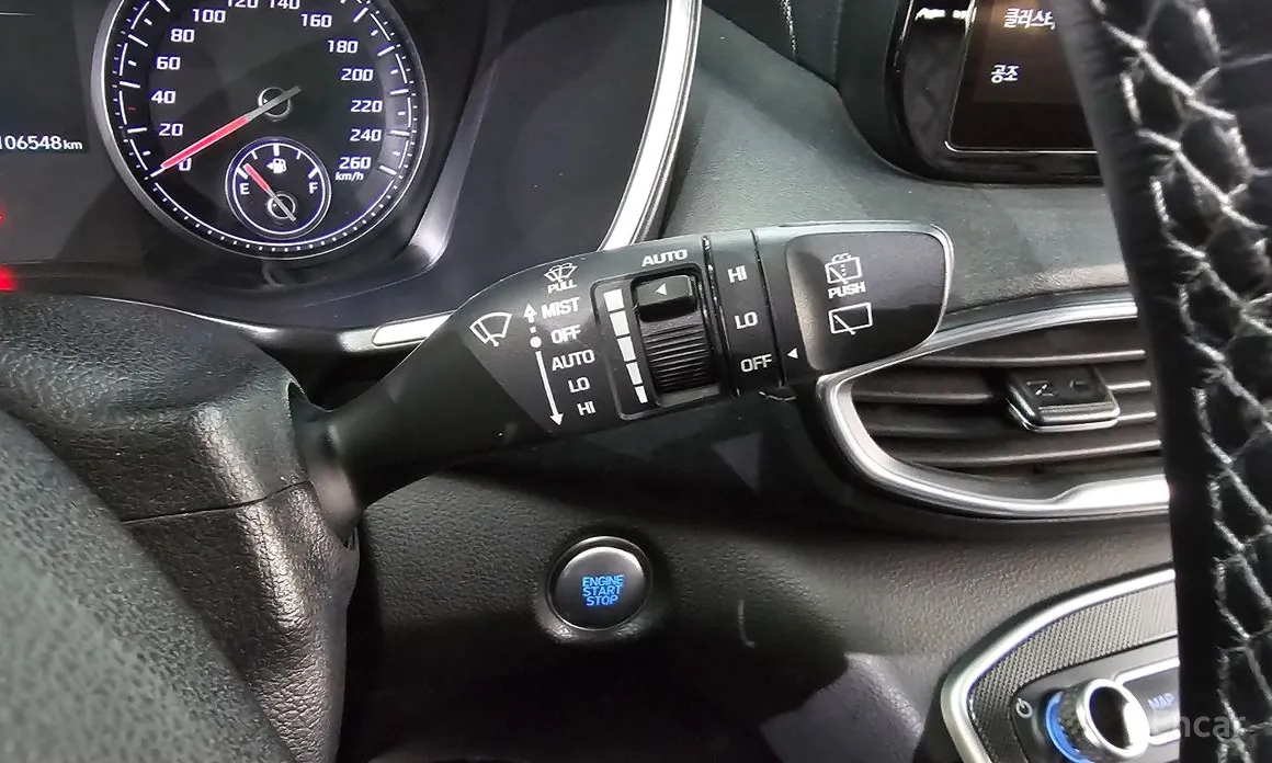 Фото 16 - Hyundai Santa Fe