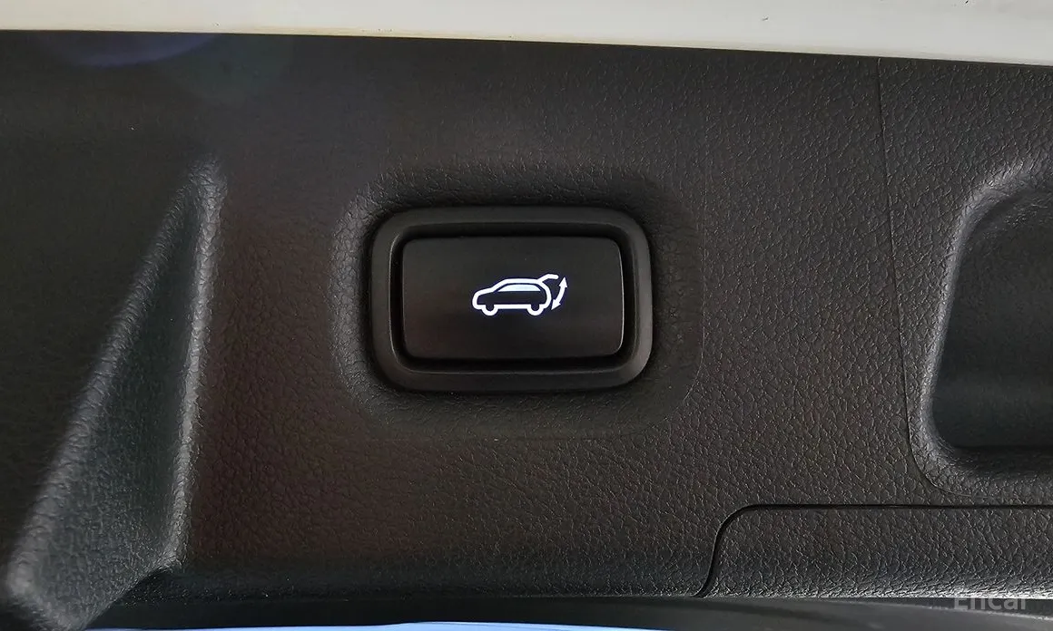 Фото 20 - Hyundai Santa Fe