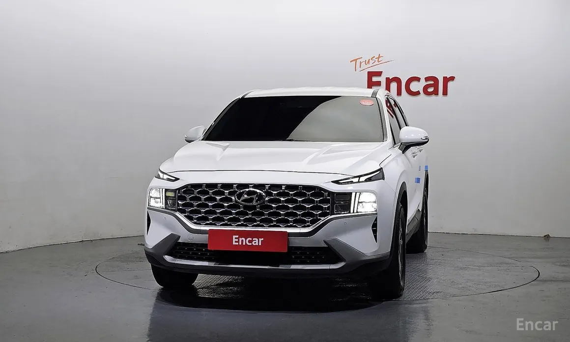 Фото 3 - Hyundai Santa Fe