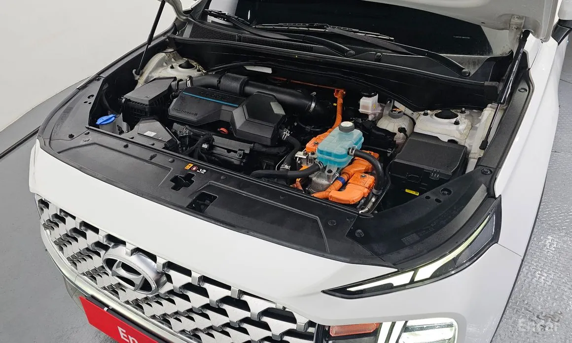 Фото 6 - Hyundai Santa Fe